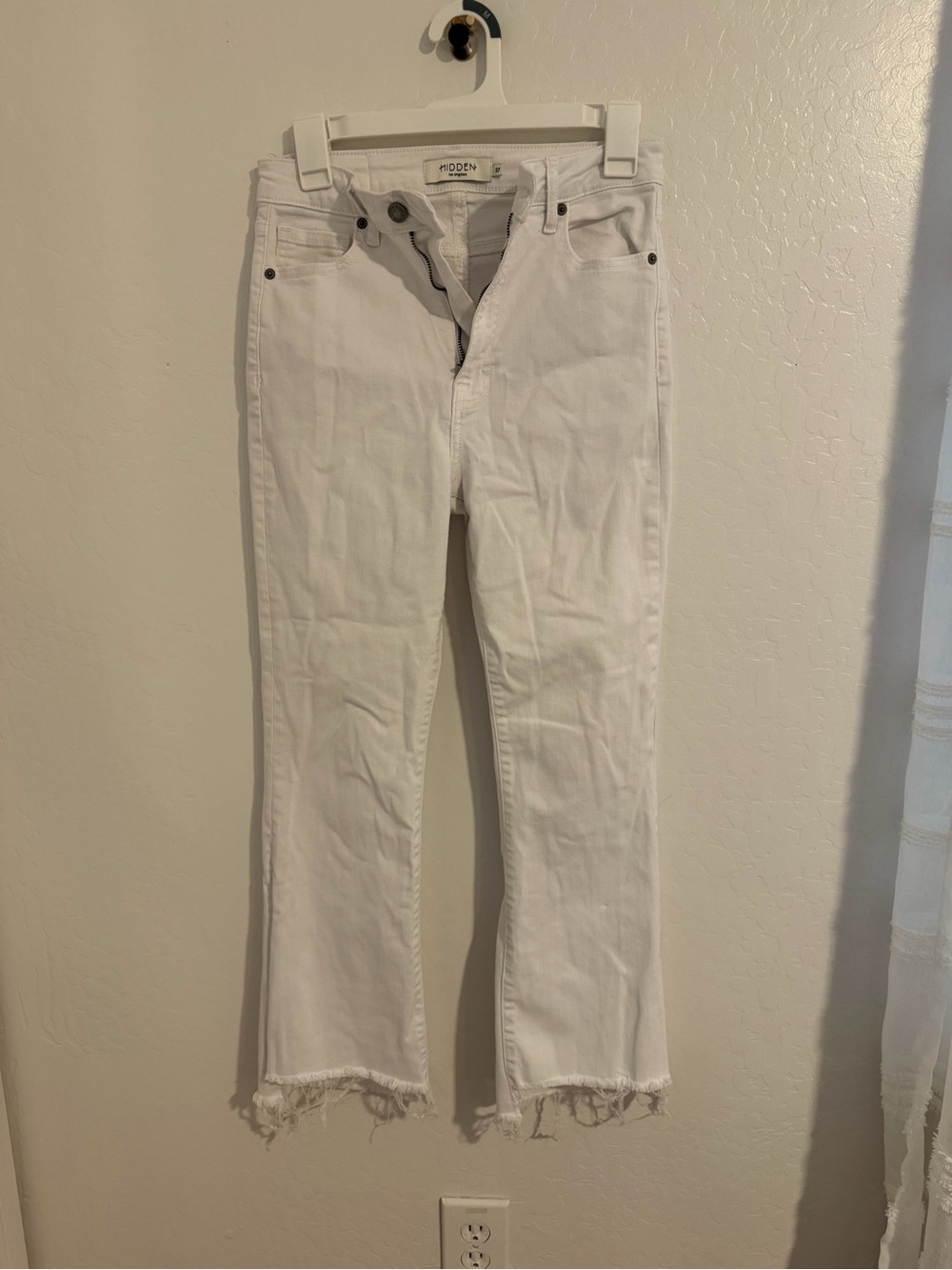 Hidden Jeans Petite White Denim with Frayed Hems